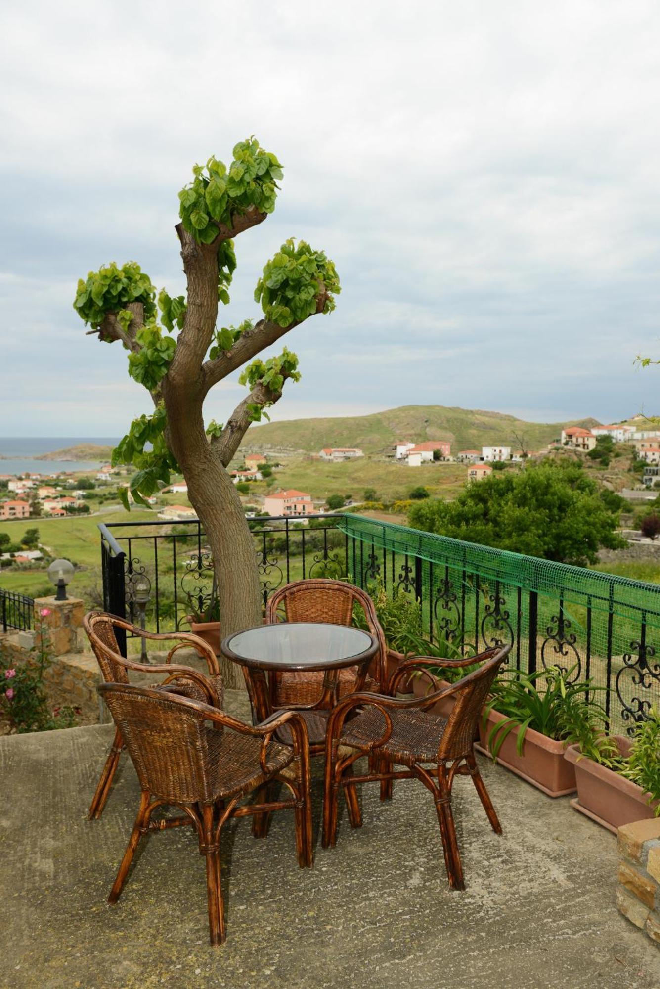 Hotel Dina - Ξενοδοχείο Ντινα Plati  Extérieur photo