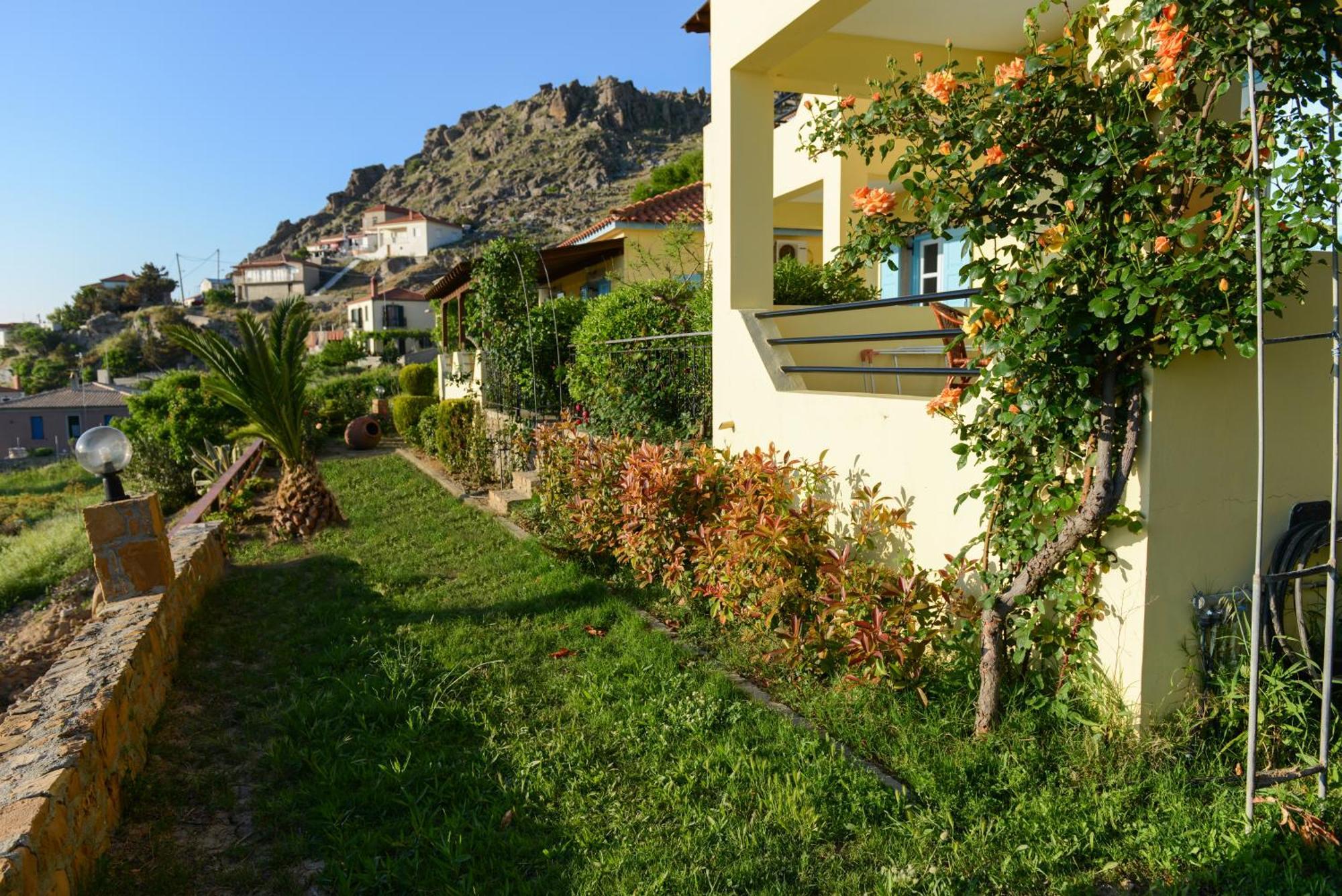 Hotel Dina - Ξενοδοχείο Ντινα Plati  Extérieur photo