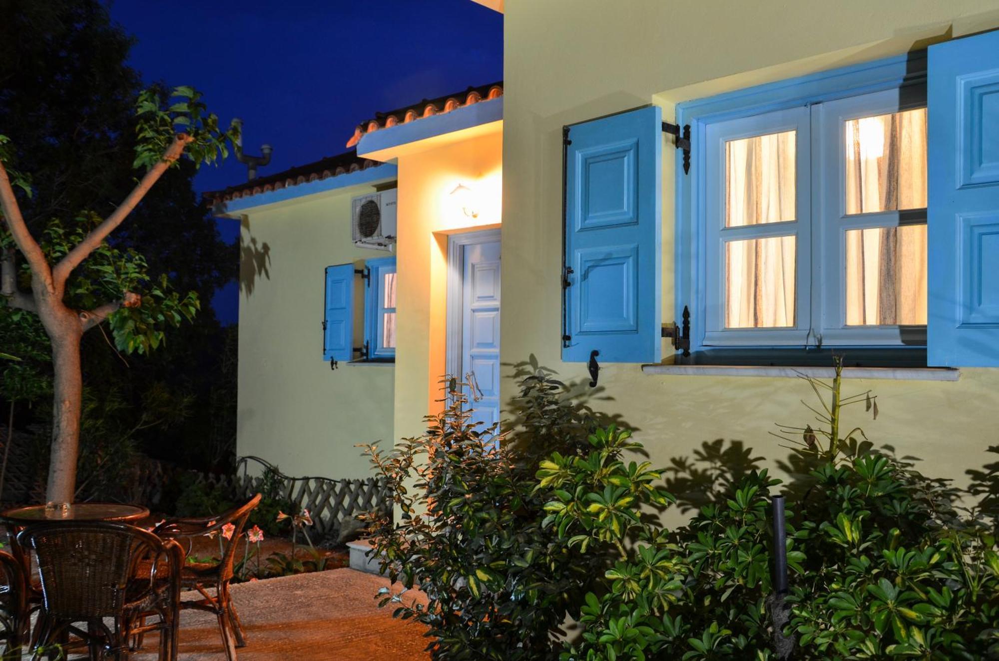Hotel Dina - Ξενοδοχείο Ντινα Plati  Extérieur photo