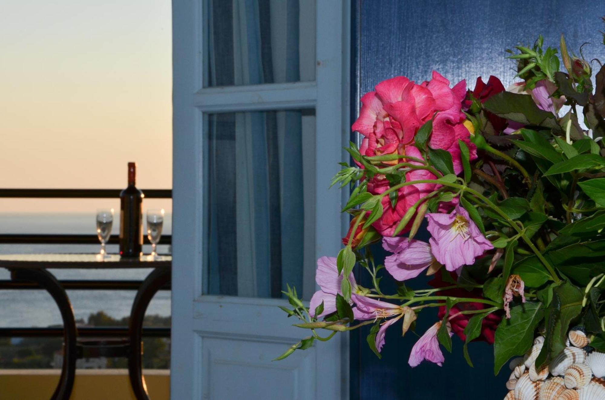 Hotel Dina - Ξενοδοχείο Ντινα Plati  Extérieur photo