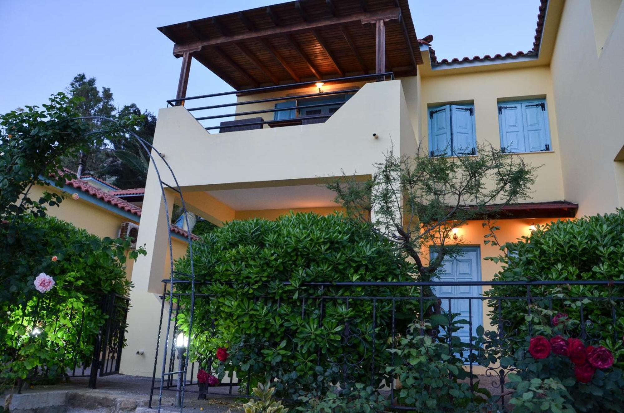 Hotel Dina - Ξενοδοχείο Ντινα Plati  Extérieur photo