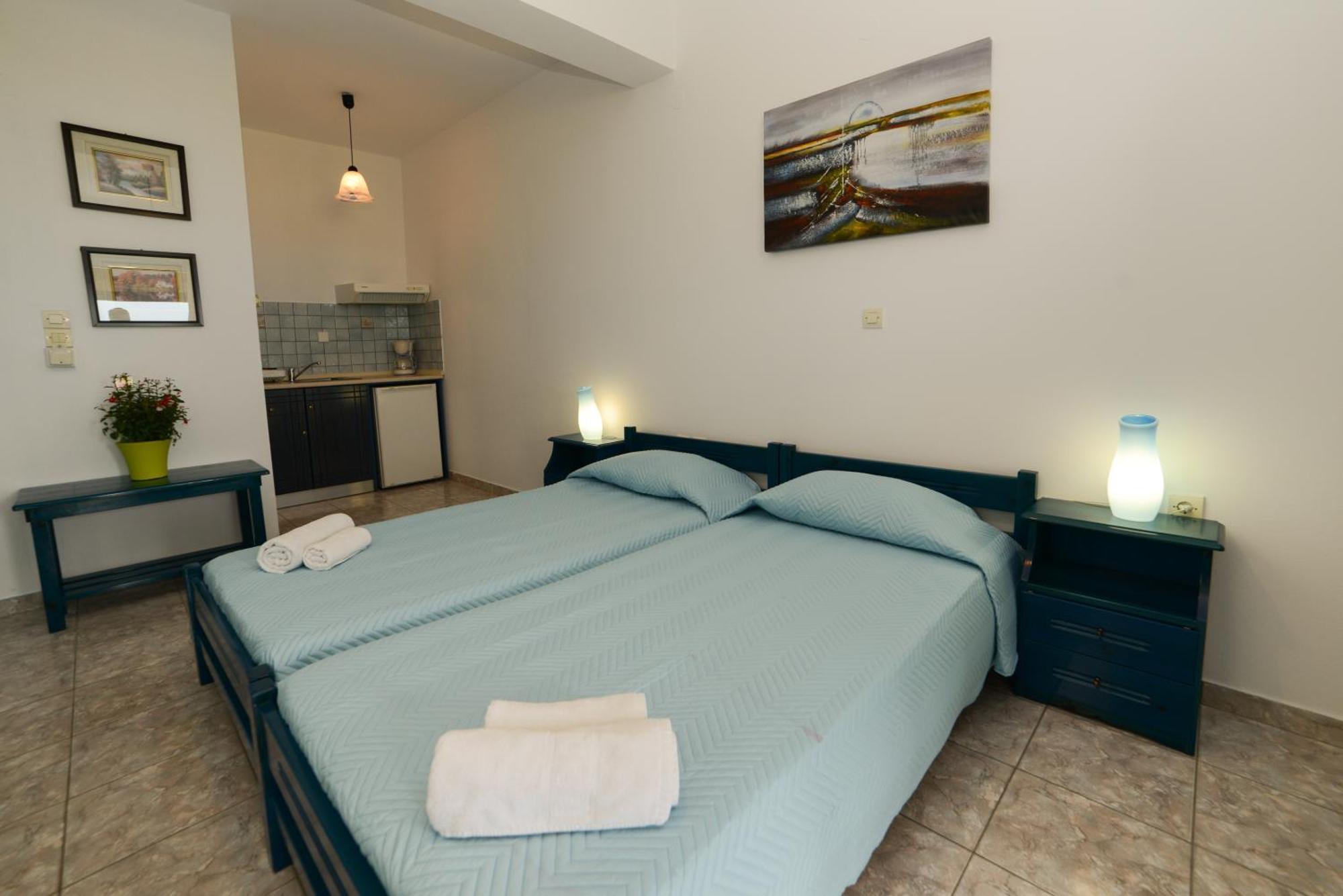 Hotel Dina - Ξενοδοχείο Ντινα Plati  Chambre photo