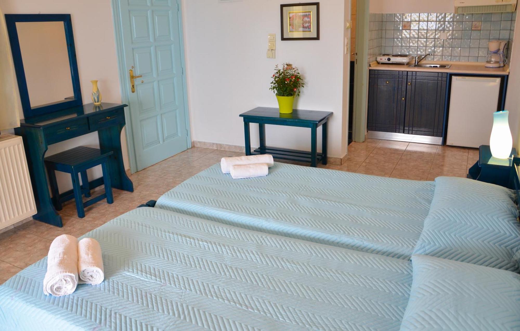 Hotel Dina - Ξενοδοχείο Ντινα Plati  Chambre photo