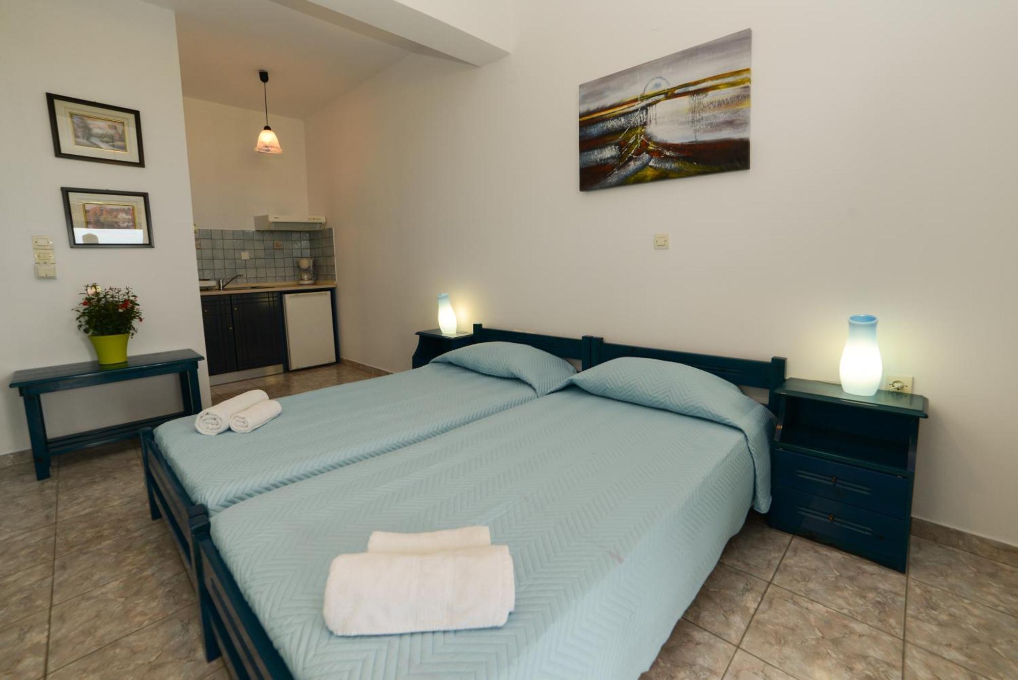 Hotel Dina - Ξενοδοχείο Ντινα Plati  Chambre photo
